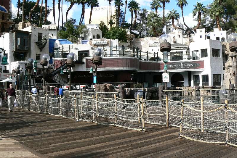 33 Treasure Island Hotel